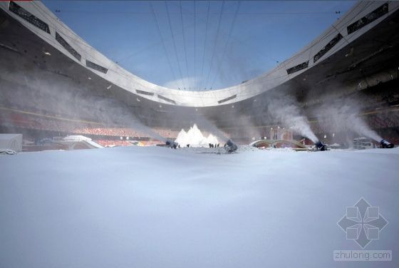 "鸟巢"变身滑雪场